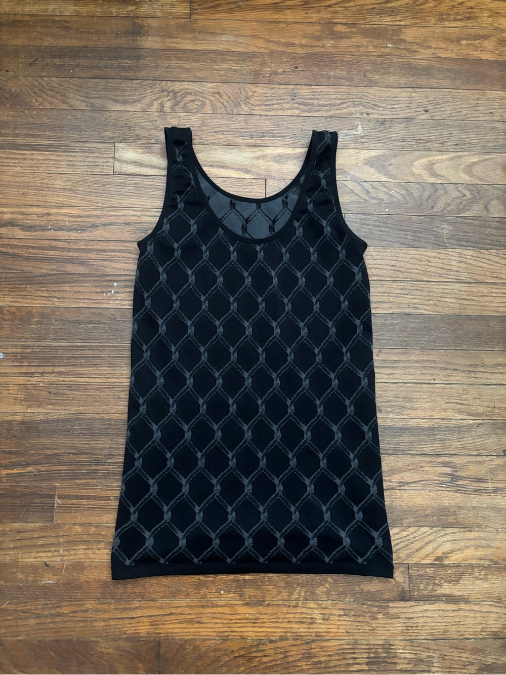 graphic pattern tank top
